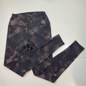 ALO Yoga Dark Tie-Dye Leggings